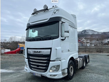 Tractor unit DAF XF 530