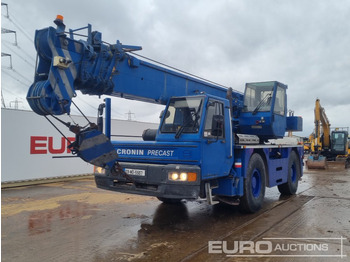 Mobile crane TEREX