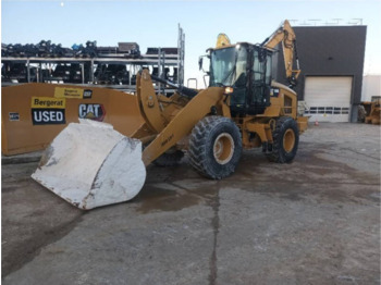 Wheel loader CATERPILLAR 930M