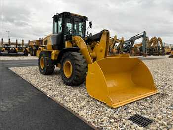 Wheel loader CAT 930M: picture 2