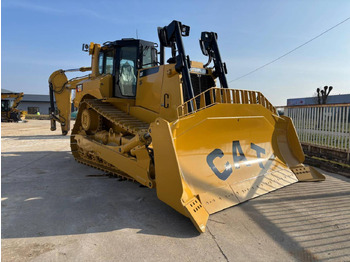 Bulldozer CATERPILLAR D8T