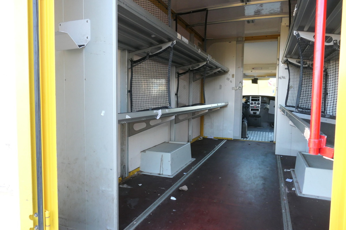 Box van IVECO Daily 35 S11 C30C AUTOMATIK KAMERA MAXI Regale D: picture 8