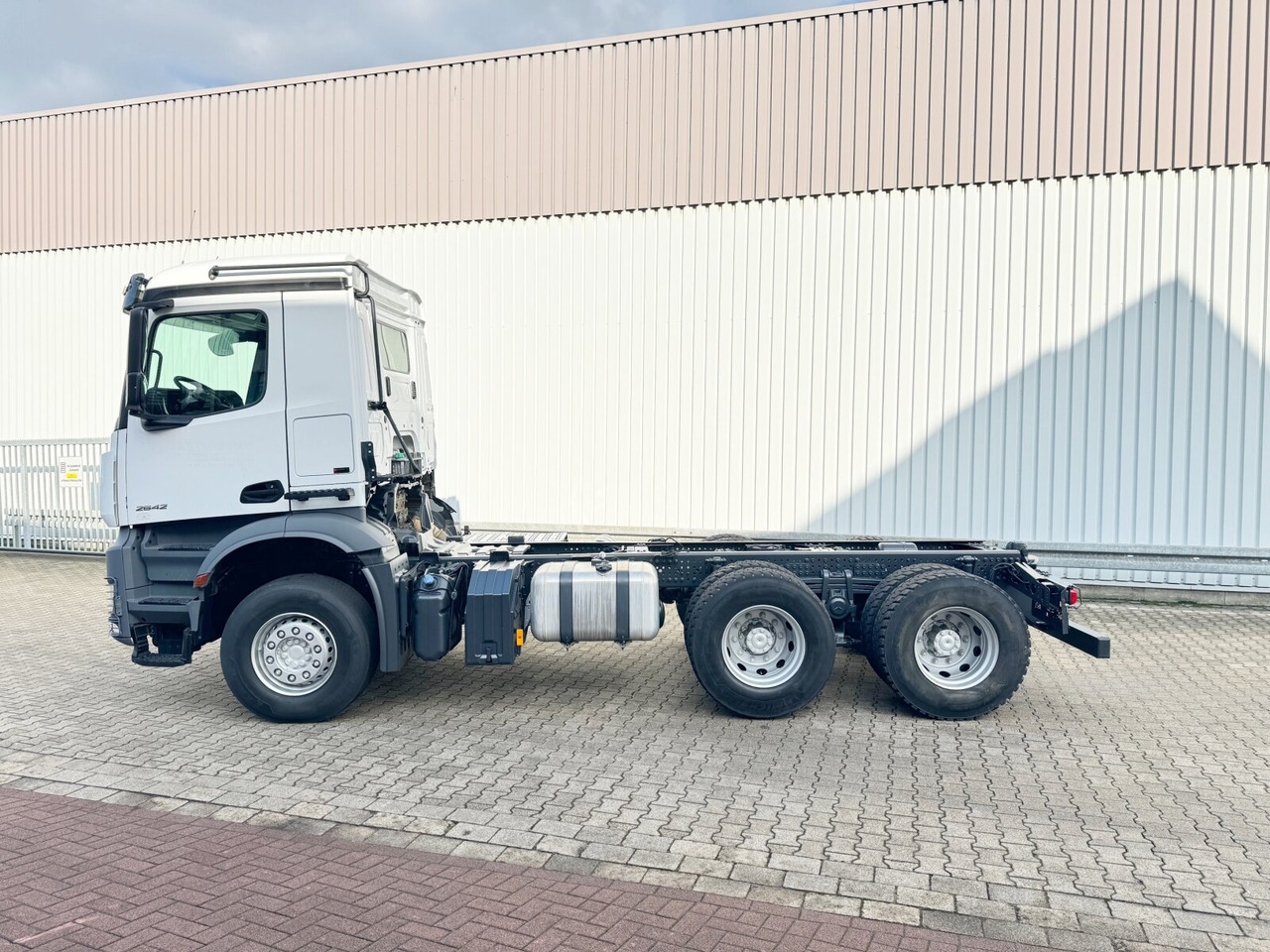 Tipper Mercedes-Benz Arocs 2642 K 6x4 Arocs 2642 K 6x4: picture 14