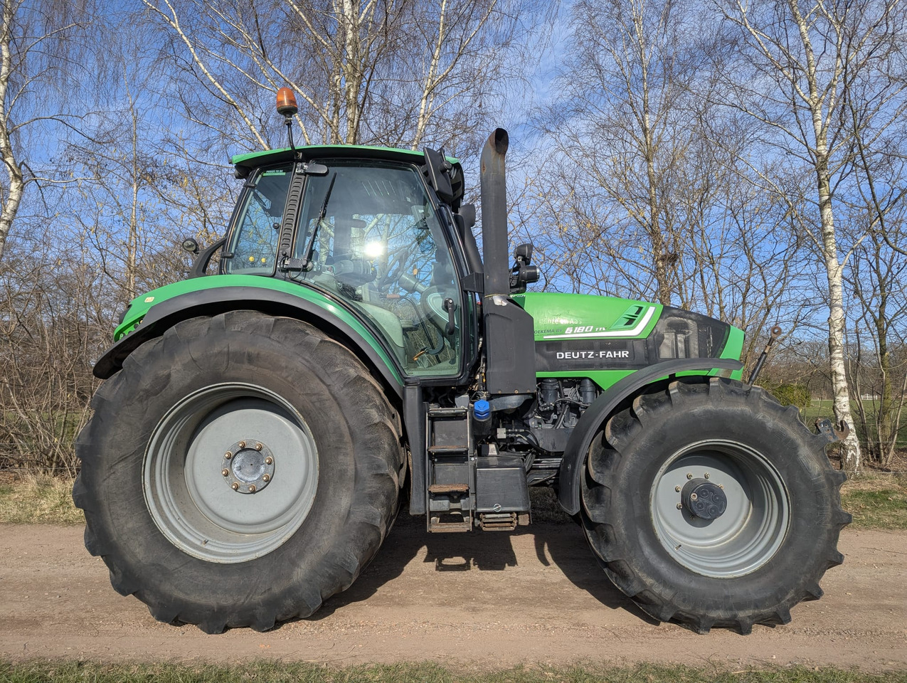 Farm tractor Deutz Fahr 6180 TTV font hef en frontaftakas: picture 11