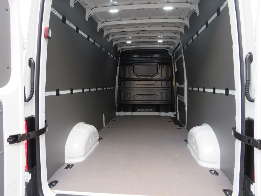 Panel van Volkswagen Crafter 35 L4H3 Kasten: picture 18