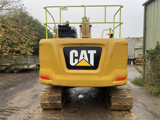 Crawler excavator CAT 320: picture 8