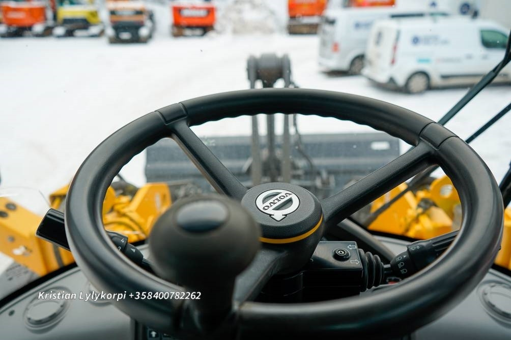 Wheel loader Volvo L90H UUDET RENKAAT: picture 34