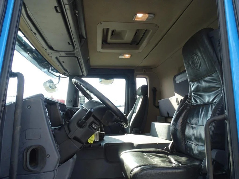 Interior photo 1: Cab chassis truck Scania P250 / AUTOMATIC / ONLY 155351 DKM / GOOD STATE / WB 5900 CM / FULL AIR / NAVI / EURO-6 / 2014