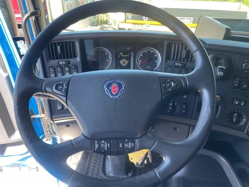 Tractor unit Scania R520 V8 6x2-4: picture 11