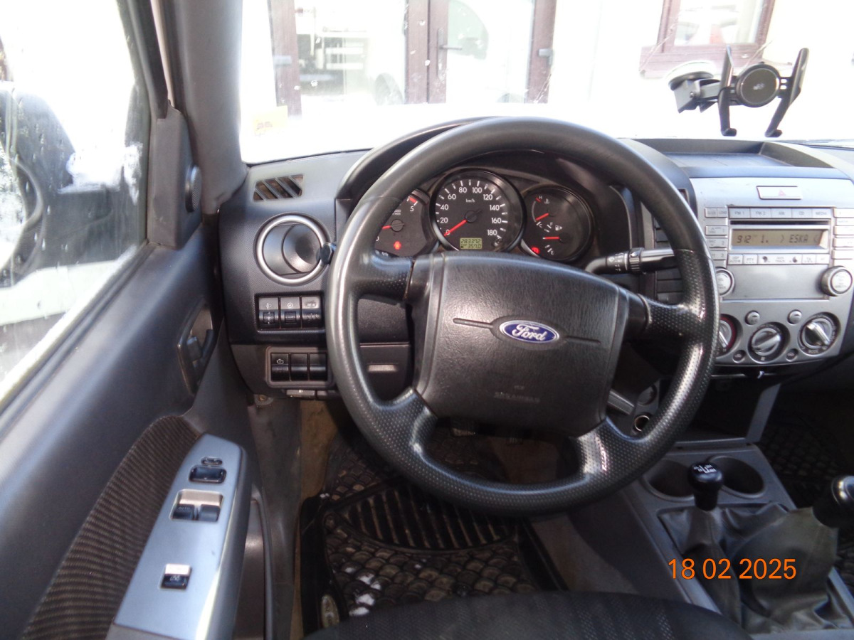 Car FORD RANGER PICK-UP: picture 8