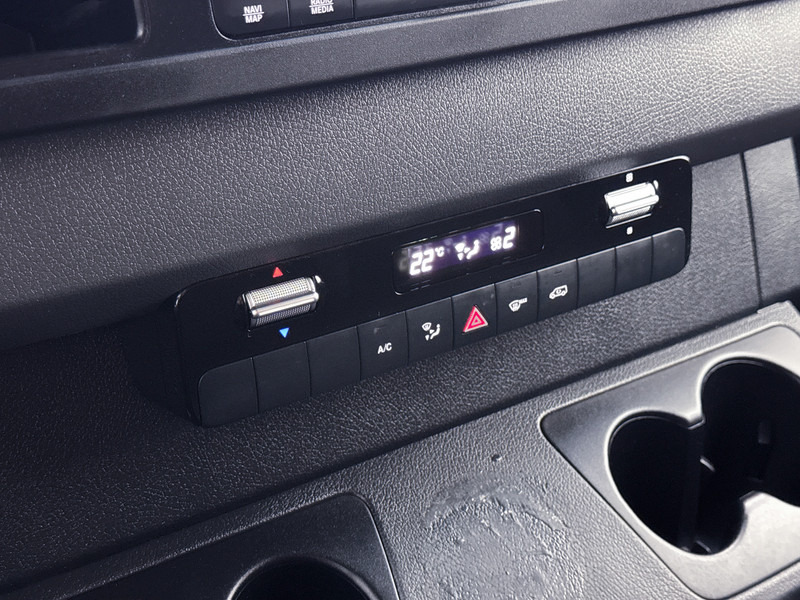Panel van Mercedes-Benz Sprinter 316 2.2 CDI L2H2 Inrichting 220v omvormer Navigatie Achteruitrijcamera Apple Carplay/Android Auto Cruise Control: picture 10