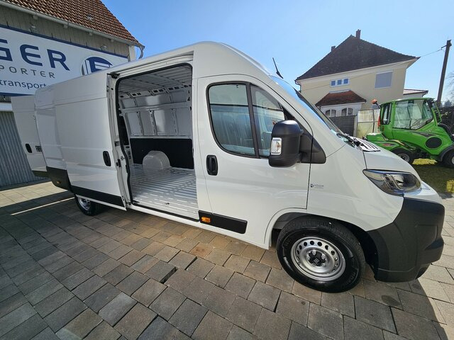 Panel van FIAT Ducato 35 MAXI L5H2 140 15m³ Serie10 9.2 Safety: picture 37