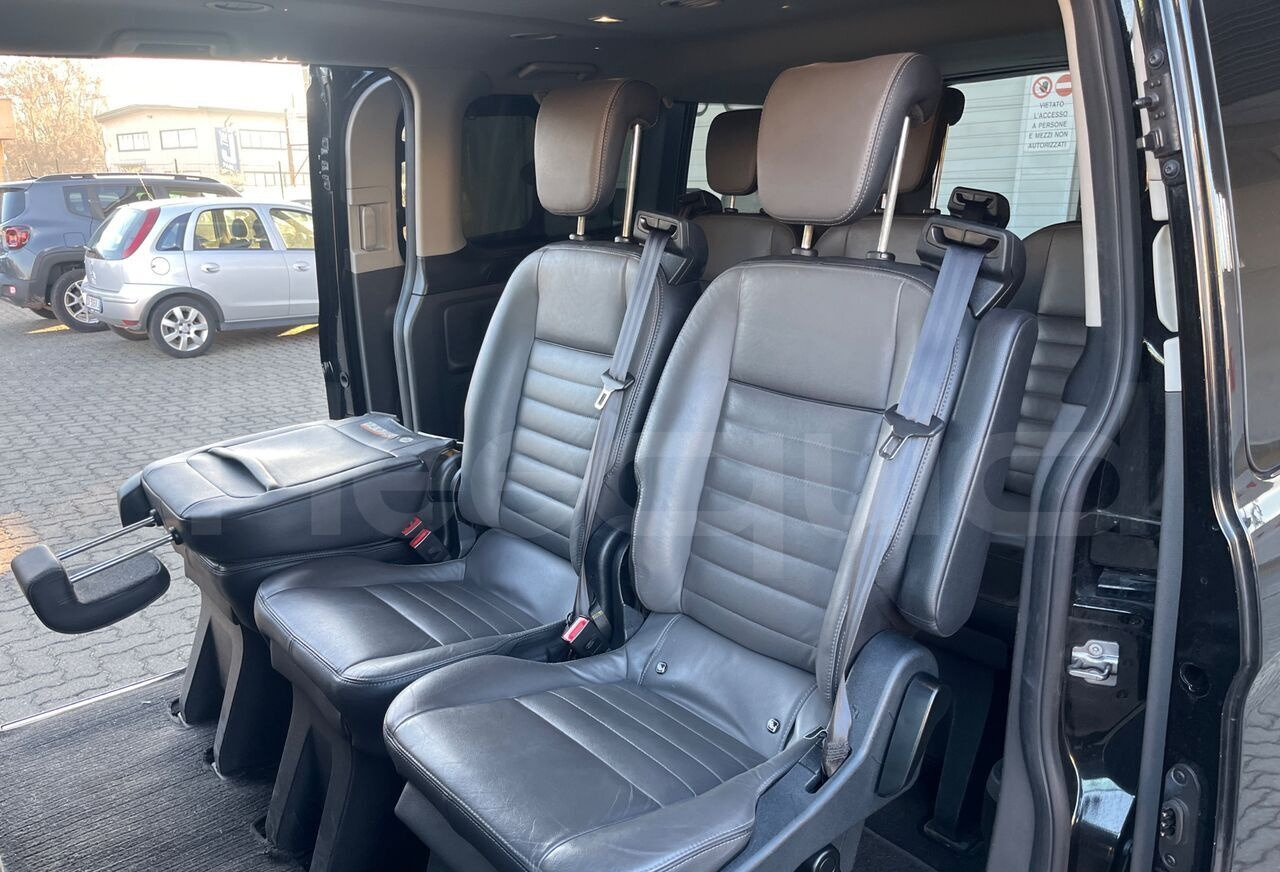 Minibus, Passenger van Ford Tourneo Custom: picture 22