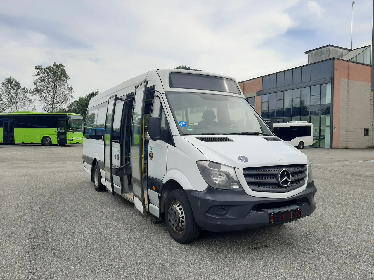 Leasing of  Mercedes-Benz Sprinter Mercedes-Benz Sprinter: picture 18