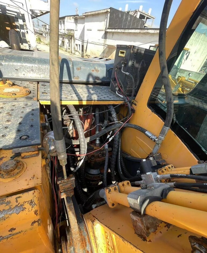 Wheel excavator Hyundai R210W-9: picture 7