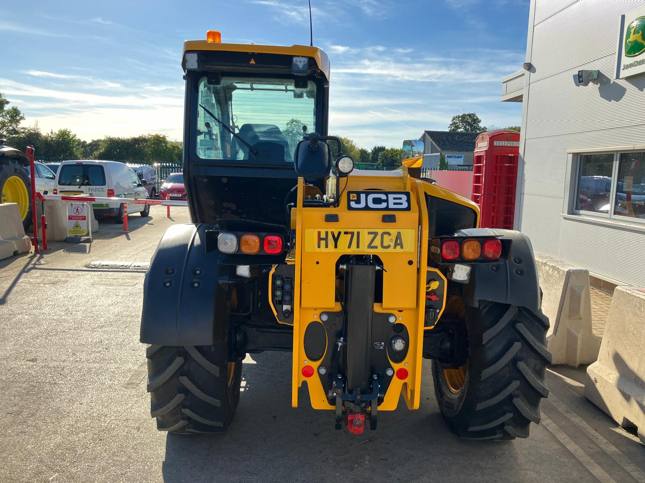 New Telescopic handler JCB 542.70 Agri Xtra: picture 6