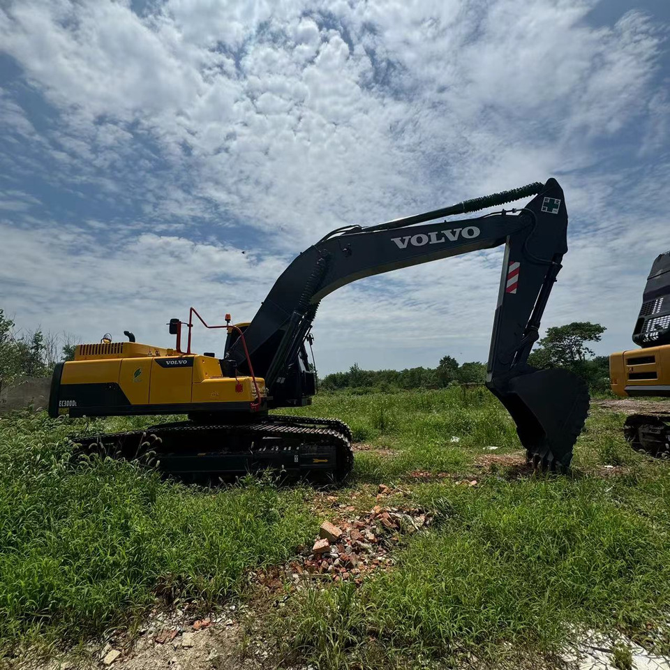 Crawler excavator VOLVO EC300: picture 7