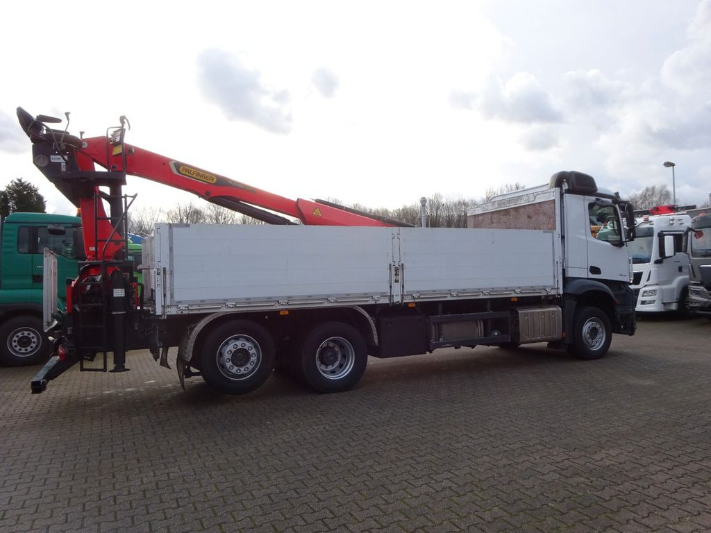 Crane truck, Dropside/ Flatbed truck Mercedes-Benz 2648 Baustoffpritsche + PK 23001 TEC3 Kran: picture 10