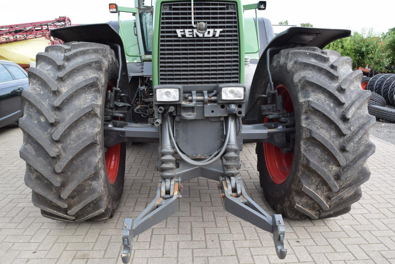 Farm tractor Fendt Favorit 822: picture 8