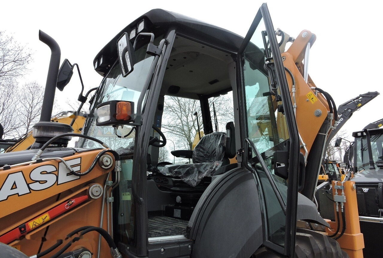 New Backhoe loader Case 695ST: picture 12