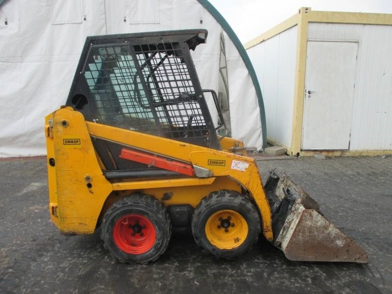 Skid steer loader Bobcat S 70: picture 1