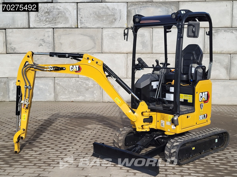 New Mini excavator Caterpillar 301.7 CR FACTORY WARRANTY: picture 8