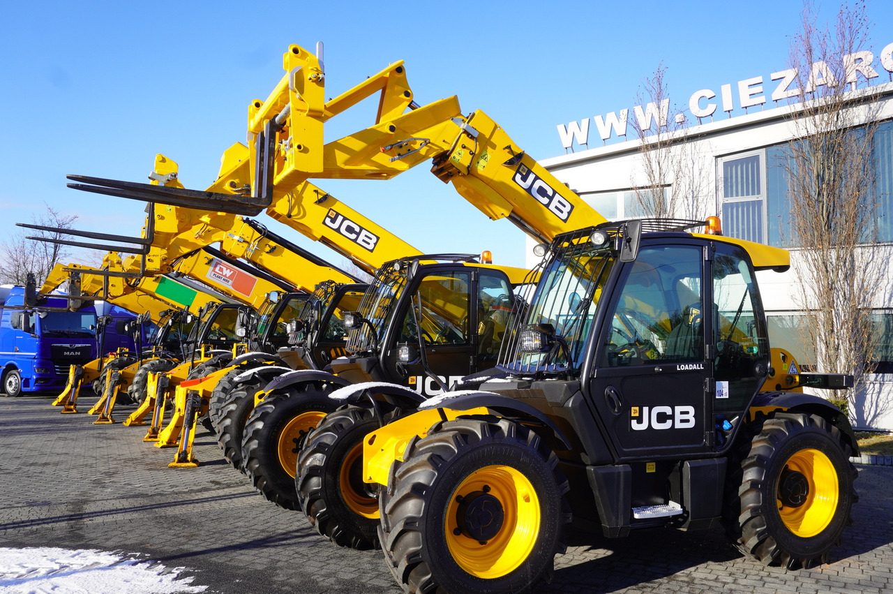 Leasing of JCB 560-80 / 6 ton lifting capacity / power 146 HP JCB 560-80 / 6 ton lifting capacity / power 146 HP: picture 36