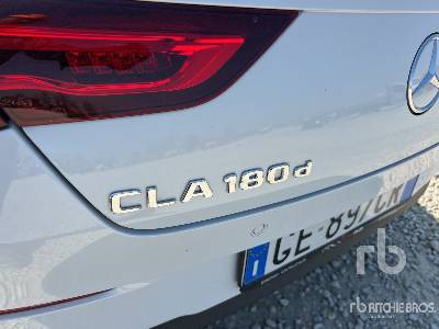 Car MERCEDES-BENZ CLA 180D Shooting Brake Automatic B: picture 7