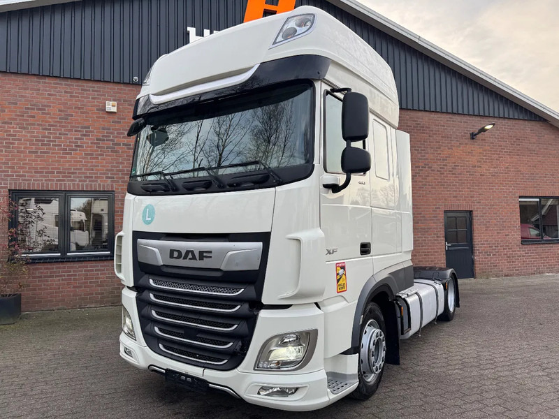 Tractor unit DAF XF 480 4X2 SSC Super Space Lowdeck Standairco 558.820KM ACC German Truck: picture 18