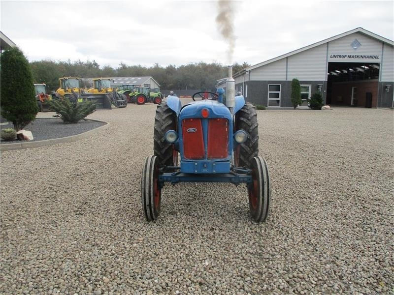 Farm tractor Fordson Major Diesel traktor: picture 10