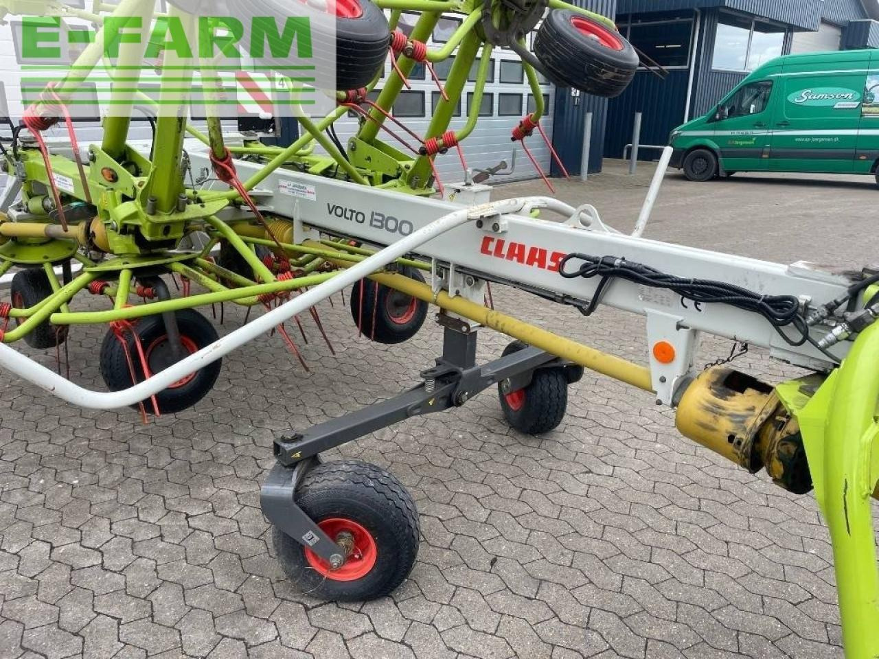 Tedder/ Rake CLAAS volto 1300: picture 7