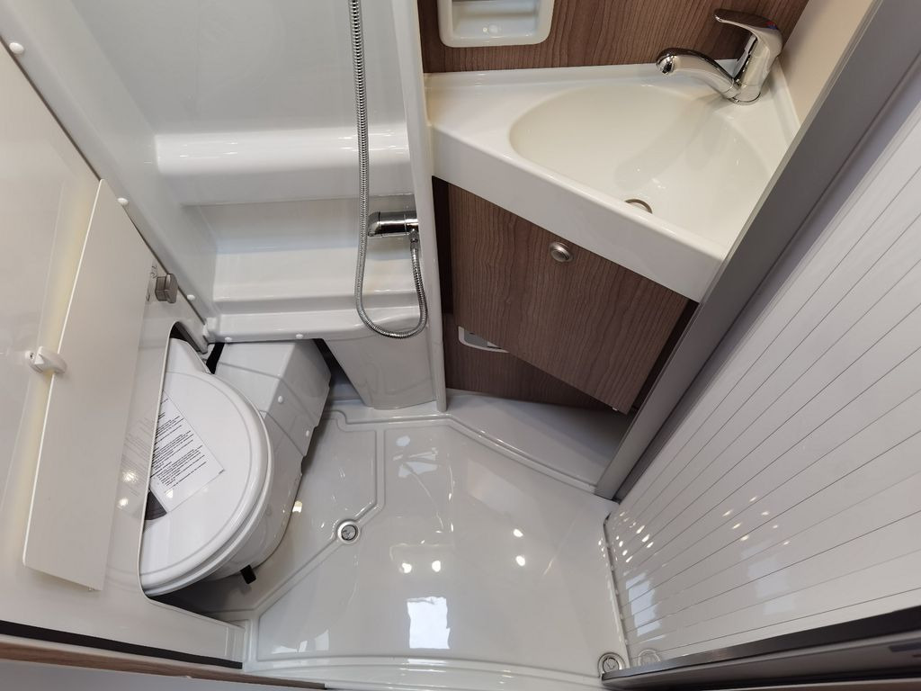 New Camper van Malibu VAN COMFORT GT - 640 LE  / NAVIGATION & KEYLESS: picture 18