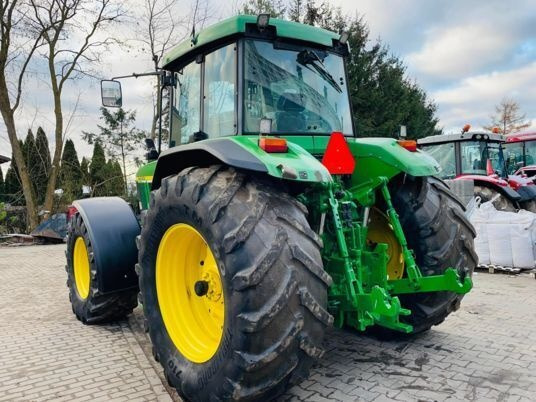 Farm tractor John Deere 7810: picture 8