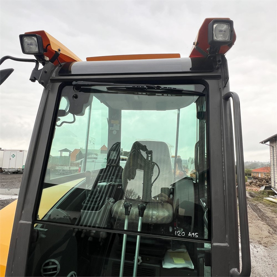 Mini excavator Volvo ECR 50 D: picture 15