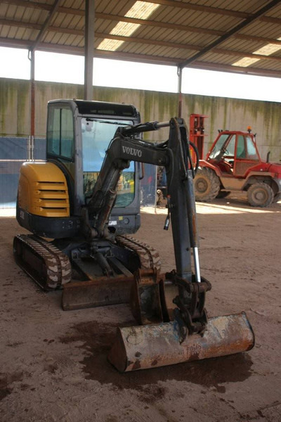 Crawler excavator Volvo EC27C: picture 6