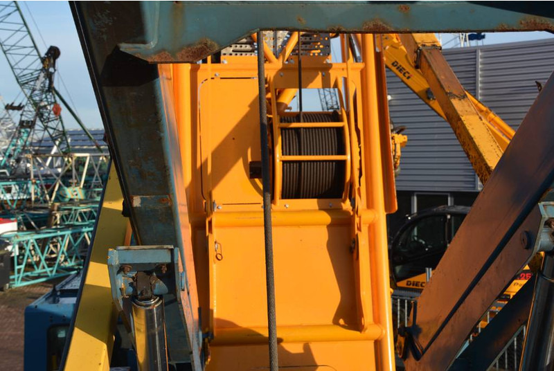Crawler crane Sennebogen 3300 LUFFING JIB: picture 18