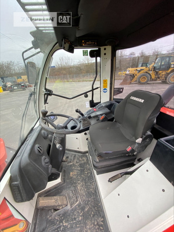 Wheel loader Liebherr L506: picture 8